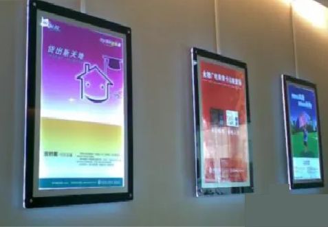 方城什么是超薄灯箱?