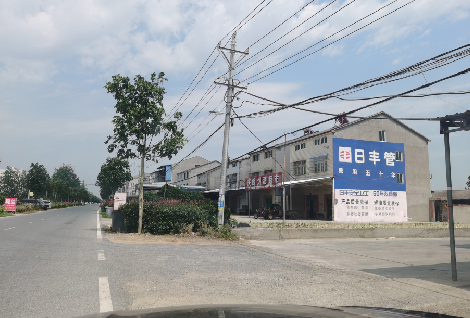 方城如何能保证墙体广告的醒目性？